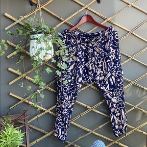 Anthropology flowy harem capris NWOT